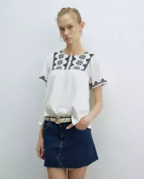 Вышитая футболка Sfera, белый