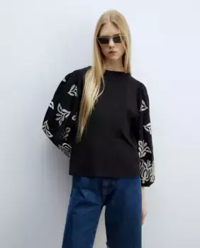 Вышитая футболка Sfera, черный