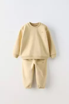 Вышитая кофта и спортивные брюки в комплекте ZARA, цвет butter