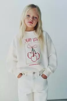 Вышитая вишневая толстовка ZARA, устрично-белый