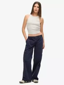 Вышитые брюки-карго с низкой посадкой Superdry, темно-синий