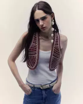Вышитый жилет Sfera, бордовый