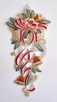 Вышивка Плауэнская картина на окно "Подарочная коса" Stickereien Plauen 19х41 см, цвет bunt