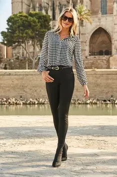 Высокие идеальные джинсы узкого кроя Sosandar, черный