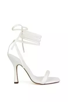 Высокие каблуки "Cary" из искусственной замши со шнуровкой и квадратным носком на шпильке с ремешками XY London, белый