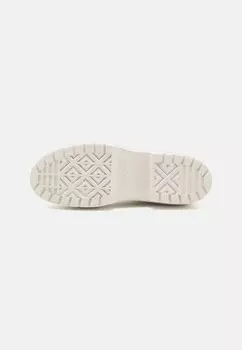 Высокие кеды CHUCK TAYLOR ALL STAR LUGGED HEEL LEATHER PLATFORM Converse, кремовый