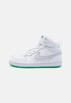 Высокие кеды Court Borough Mid 2 Unisex Nike, цвет white/football grey/stadium green