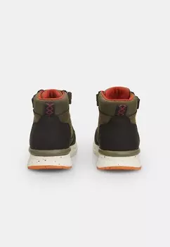 Высокие кроссовки Bata, хаки