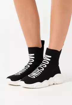 Высокие кроссовки MOSCHINO