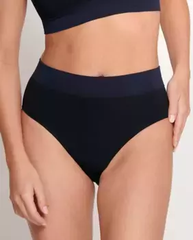 Высокие трусики из инновационной ткани с капсулами алоэ вера Sloggi, черный