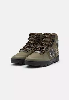 Высокие туфли DC Shoes PURE WR BOOT UNISEX, цвет olive/black