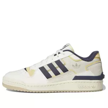 Выставка форума Sneakers Adidas, бежевый