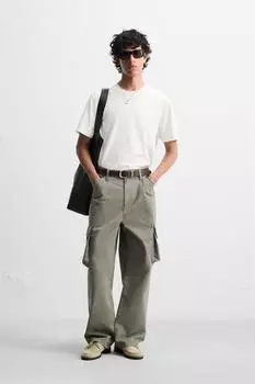 Выстиранные брюки- карго ZARA, цвет mid khaki