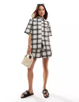 Wednesday's Girl Бежевые шорты с завязкой на талии свободного кроя из клетчатой имитации льна