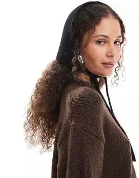 Weekday – Черный шарф с капюшоном