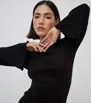 WKNDGIRL Черное мини-платье в рубчик со сборками WKNDGIRL, черный