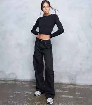 WKNDGIRL Черный укороченный топ с длинными рукавами и ребристым швом WKNDGIRL, черный