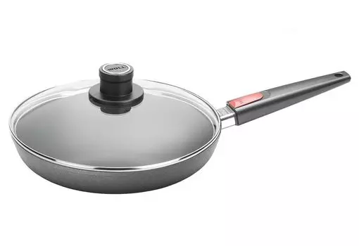 Woll nowo Titanium Индукционная чугунная сковорода с высокими бортами высотой 5 см и защитной крышкой 26 см