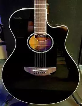 Yamaha APX600 Black с БЕСПЛАТНОЙ профессиональной настройкой APX600BL