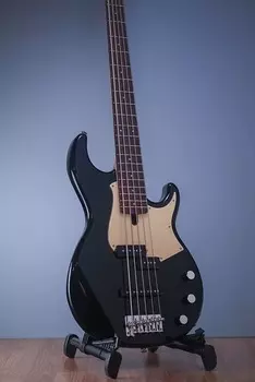 Yamaha BB435 5-струнная черная BB435 5-String Black