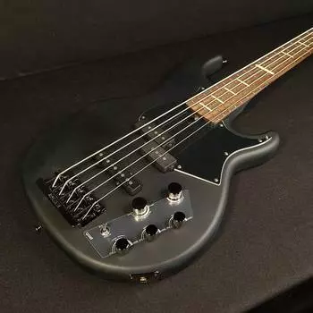 Yamaha BB735A Активная 5-струнная матовая черная бас-гитара с сумкой для переноски