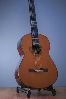 Yamaha CG192C Верхняя дека из кедра из натурального дерева CG192C Cedar Top Natural Wood