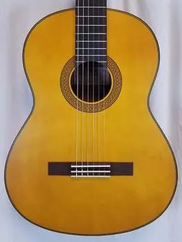 Yamaha CGX122MS NT Акустическая электрическая классическая гитара с верхом из массива ели, натуральный цвет