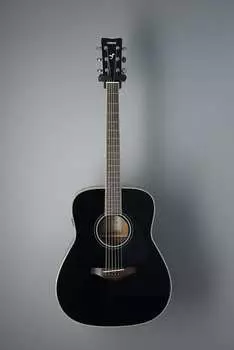 Yamaha FG-TA TransAcoustic Dreadnought Черный