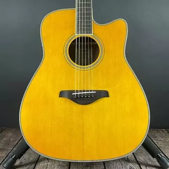Yamaha FGC-TA TransAcoustic Dreadnought Cutaway — винтажный оттенок Yamaha FGC-TA TransAcoustic Dreadnought Cutaway-