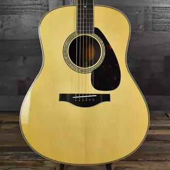 Yamaha LL16 ARE HB Jumbo Acoustic Natural