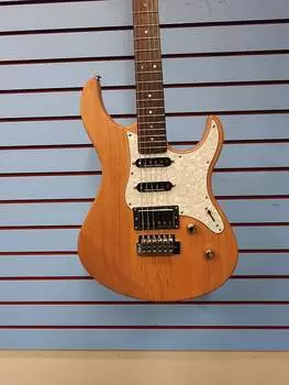 Гитара Yamaha PAC612VIIX