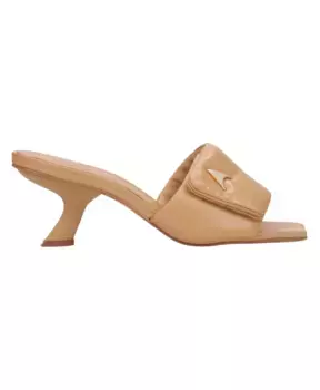 Яркие шлепанцы на каблуке воронке Estro, коричневый