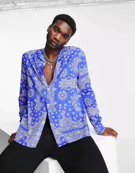 Ярко-синяя рубашка с принтом пейсли и банданой свободного кроя ASOS DESIGN Revere