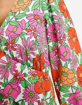 Яркое яркое платье миди с объемными рукавами и оборкой на талии Vila