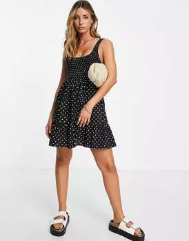 Ярусный мини-сарафан со сборками ASOS DESIGN и однотонным точечным принтом ASOS DESIGN