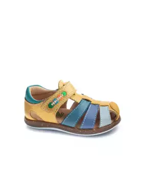 Закрытые кожаные сандалии для мальчика с застежкой-липучкой Pablosky, желтый