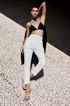Замшевые босоножки на плоской подошве с металлическими украшениями ZARA, цвет Sand Brown