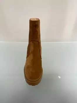 Замшевые ботильоны светло-коричневого цвета Casadei