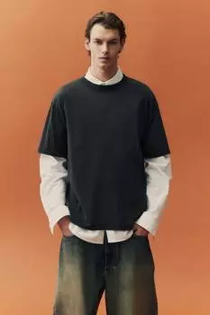 Застиранная футболка свободного покроя. H&M, черный