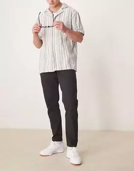 Зауженные брюки чинос ASOS DESIGN черного цвета
