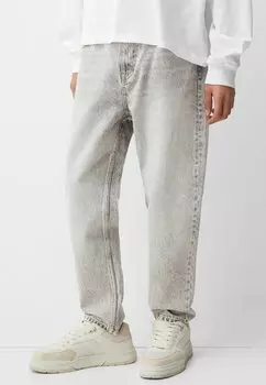 Зауженные джинсы Bershka, серый