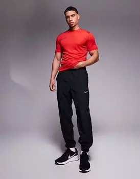 Зауженные книзу джоггеры Nike Training Form Dri-FIT черного цвета