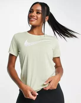 Зеленая футболка Nike Running Swoosh