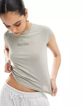 Зеленая футболка узкого кроя с графическим рисунком Pull&Bear