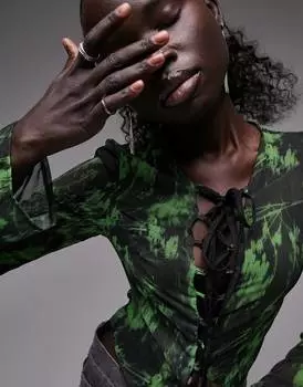 Зеленая шифоновая блуза с цветочным принтом и шнуровкой Topshop Petite