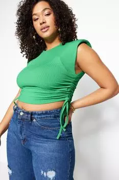 Зеленая укороченная трикотажная блузка со сборками по бокам и набивкой Trendyol, зеленый