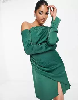 Зеленое атласное платье мини с открытыми плечами и драпировкой ASOS DESIGN