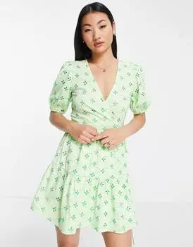 Зеленое контрастное платье мини с запахом и вышивкой ASOS DESIGN