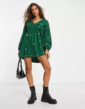 Зеленое мини-платье с v-образным вырезом ASOS DESIGN и вышивкой ромашками по всей поверхности ASOS DESIGN
