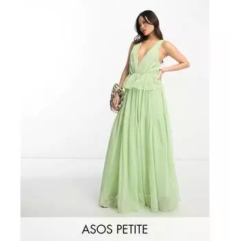 Зеленое ярусное платье макси с глубоким вырезом и складками ASOS DESIGN Petite ASOS Petite